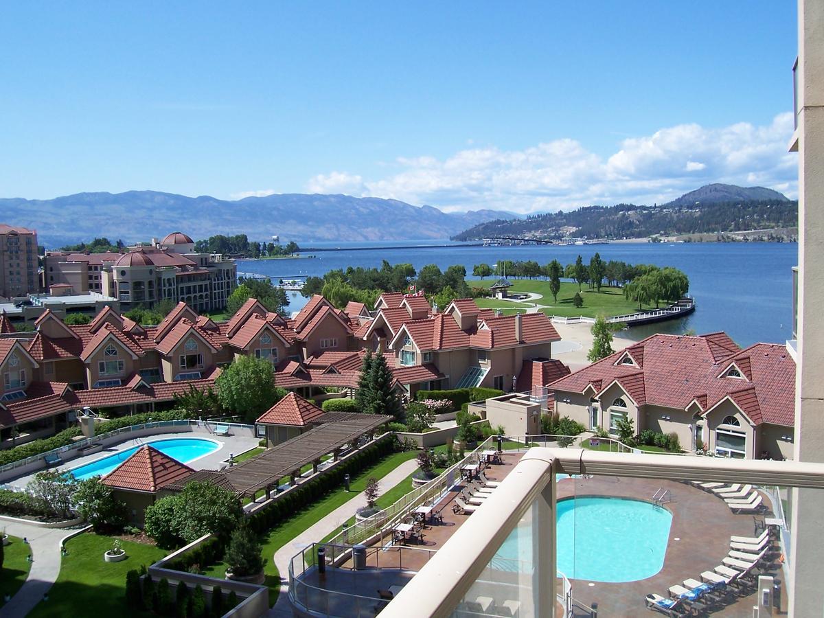 Sunset Waterfront Resort By Kelownacondorentals ภายนอก รูปภาพ