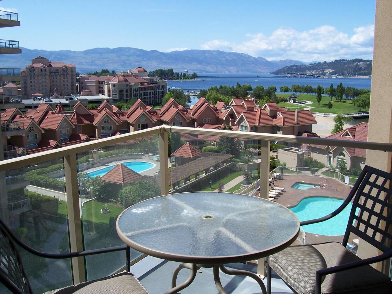 Sunset Waterfront Resort By Kelownacondorentals ภายนอก รูปภาพ